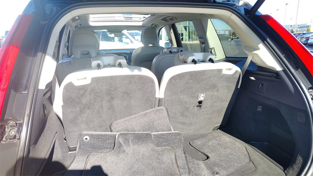 Used 2023 Volvo XC90 B6 Plus w/ Protection Package Premier image 34