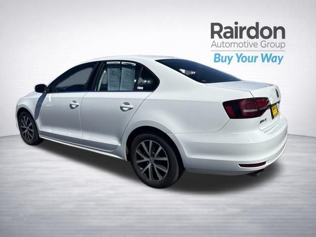 Used 2017 Volkswagen Jetta SE FWD image 5