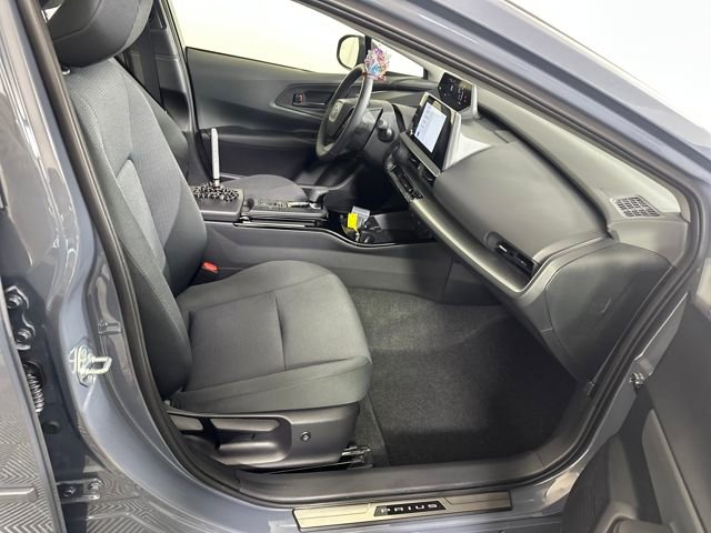 Used 2026 Toyota Prius LE image 28