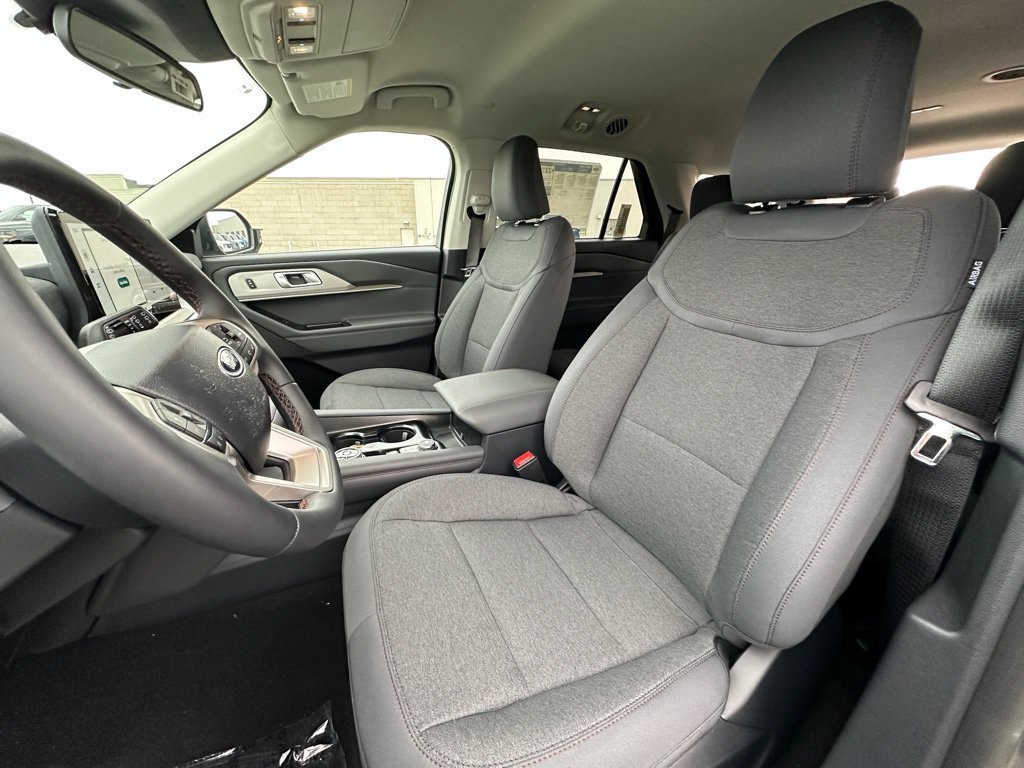 New 2026 Ford Explorer Active AWD/4WD image 17