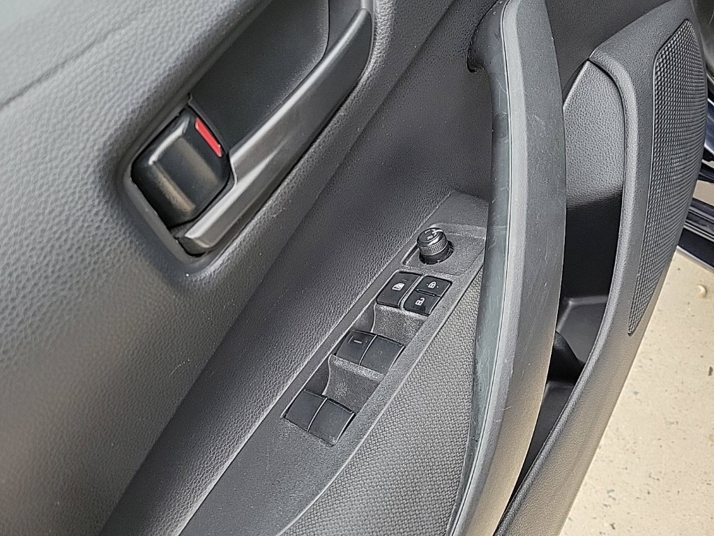 Used 2024 Toyota Corolla LE FWD image 30