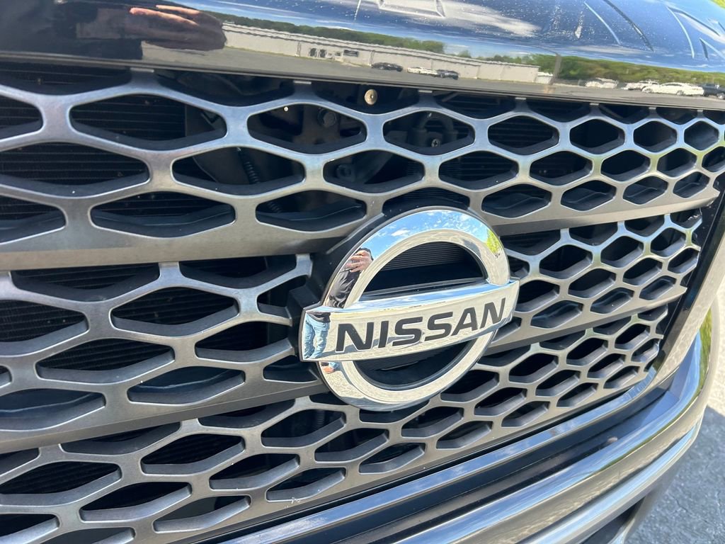 Used 2017 Nissan Titan PRO-4X image 9