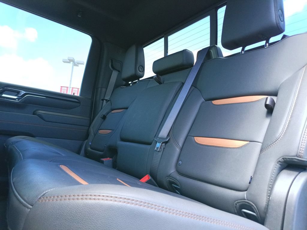 Used 2025 GMC Sierra 2500 AT4 w/ AT4 Premium Plus Package AWD/4WD image 29
