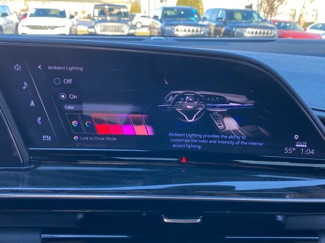 Used 2022 Cadillac Escalade Premium Luxury image 46