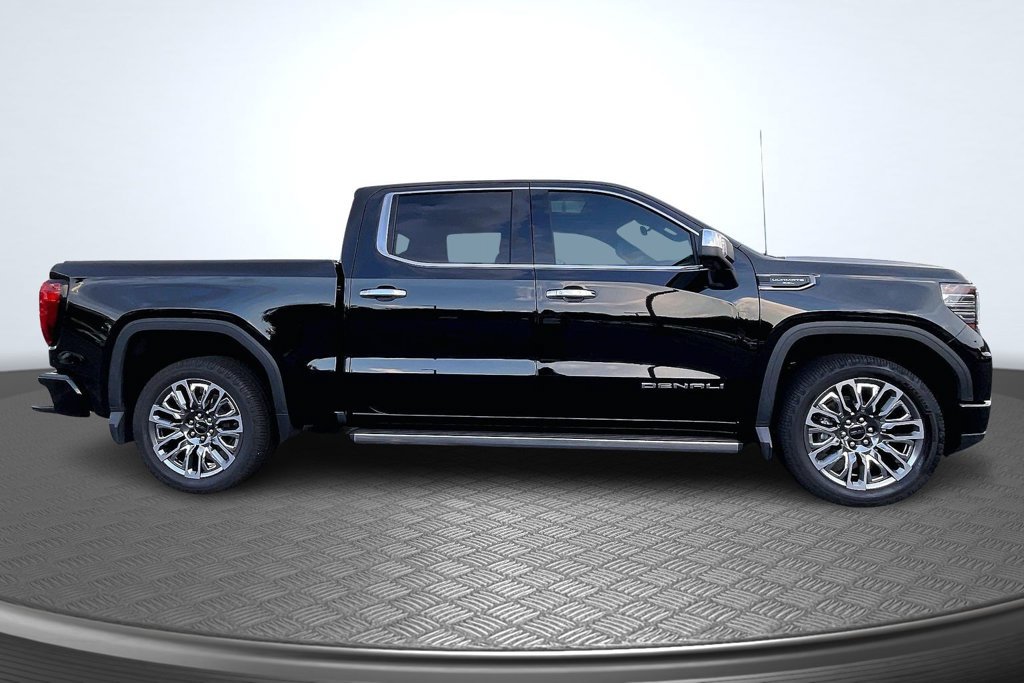 Used 2025 GMC Sierra 1500 Denali Ultimate AWD/4WD image 4