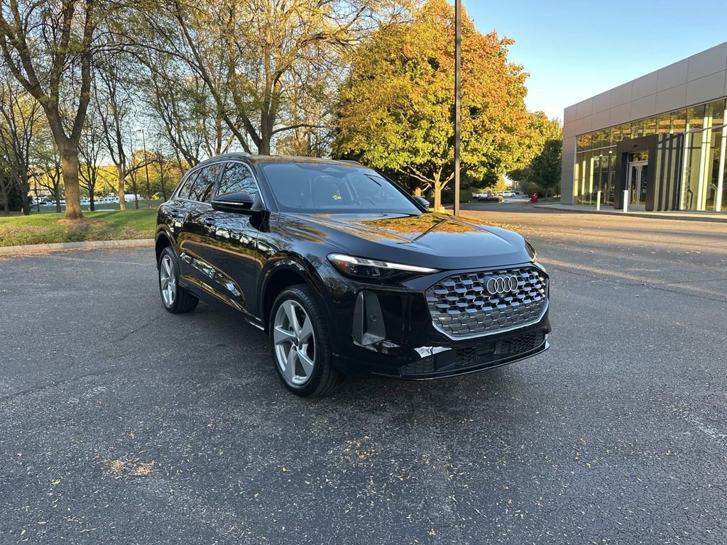 New 2025 Audi Q5 Premium Plus