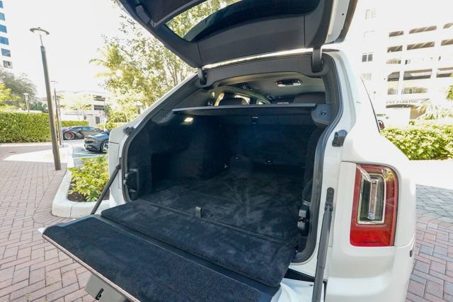 Used 2023 Rolls-Royce Cullinan Black Badge w/ Driver's Package image 80