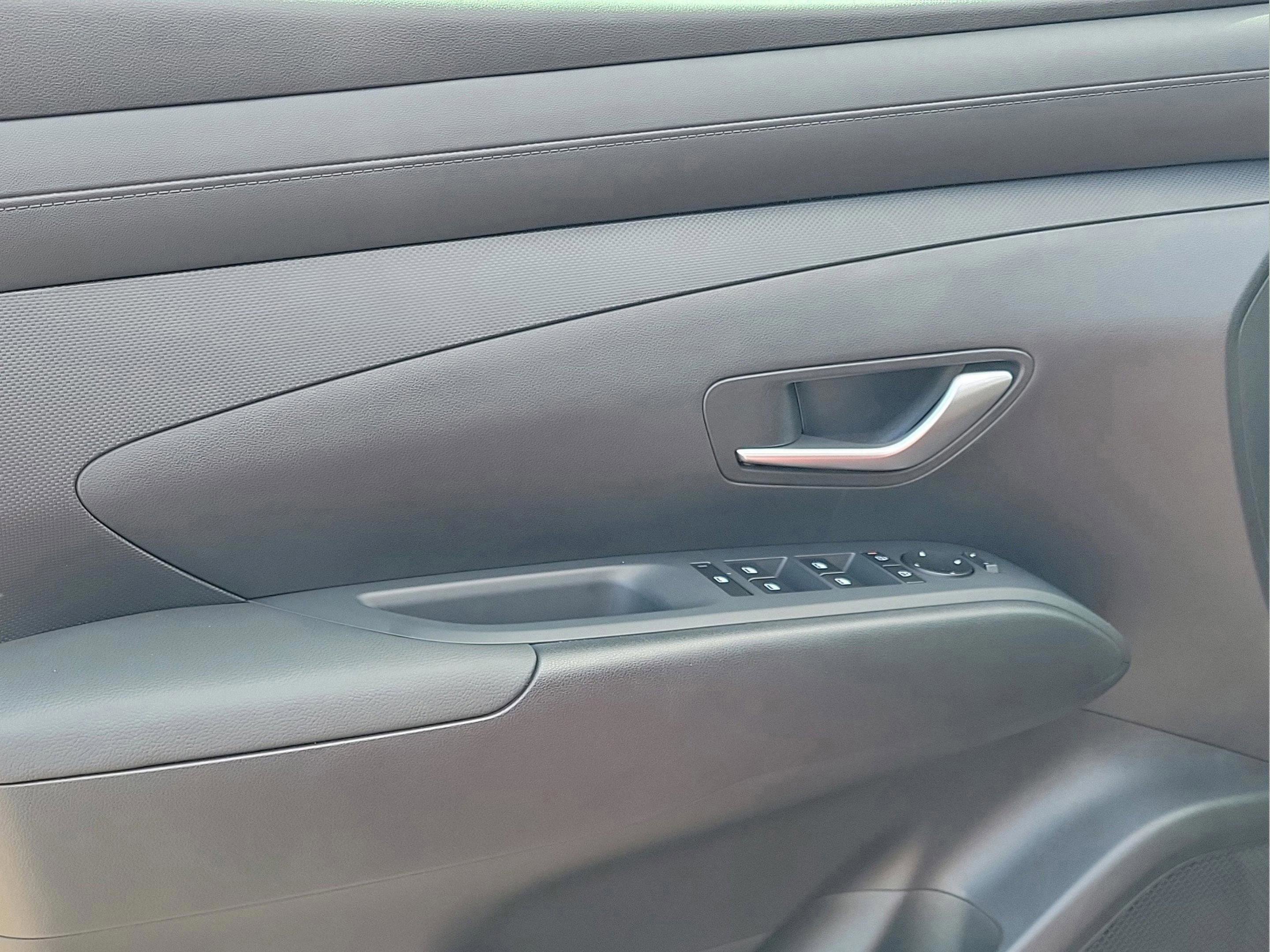 New 2026 Hyundai Tucson SEL image 16