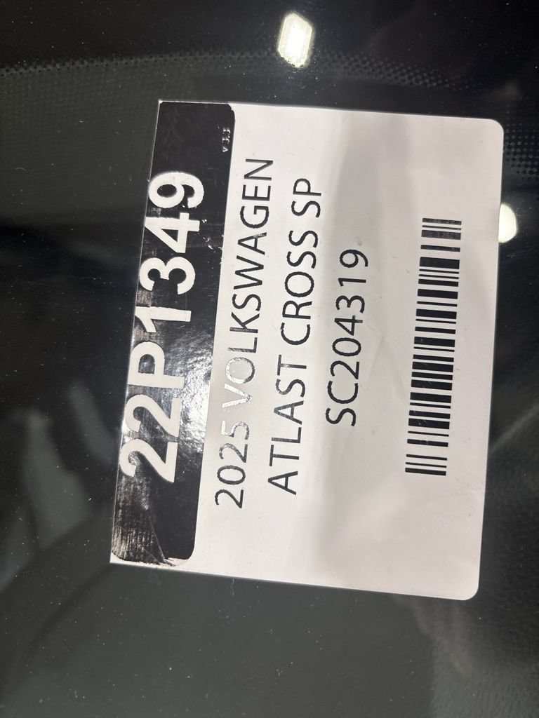 Used 2025 Volkswagen Atlas Cross Sport SE AWD/4WD image 32
