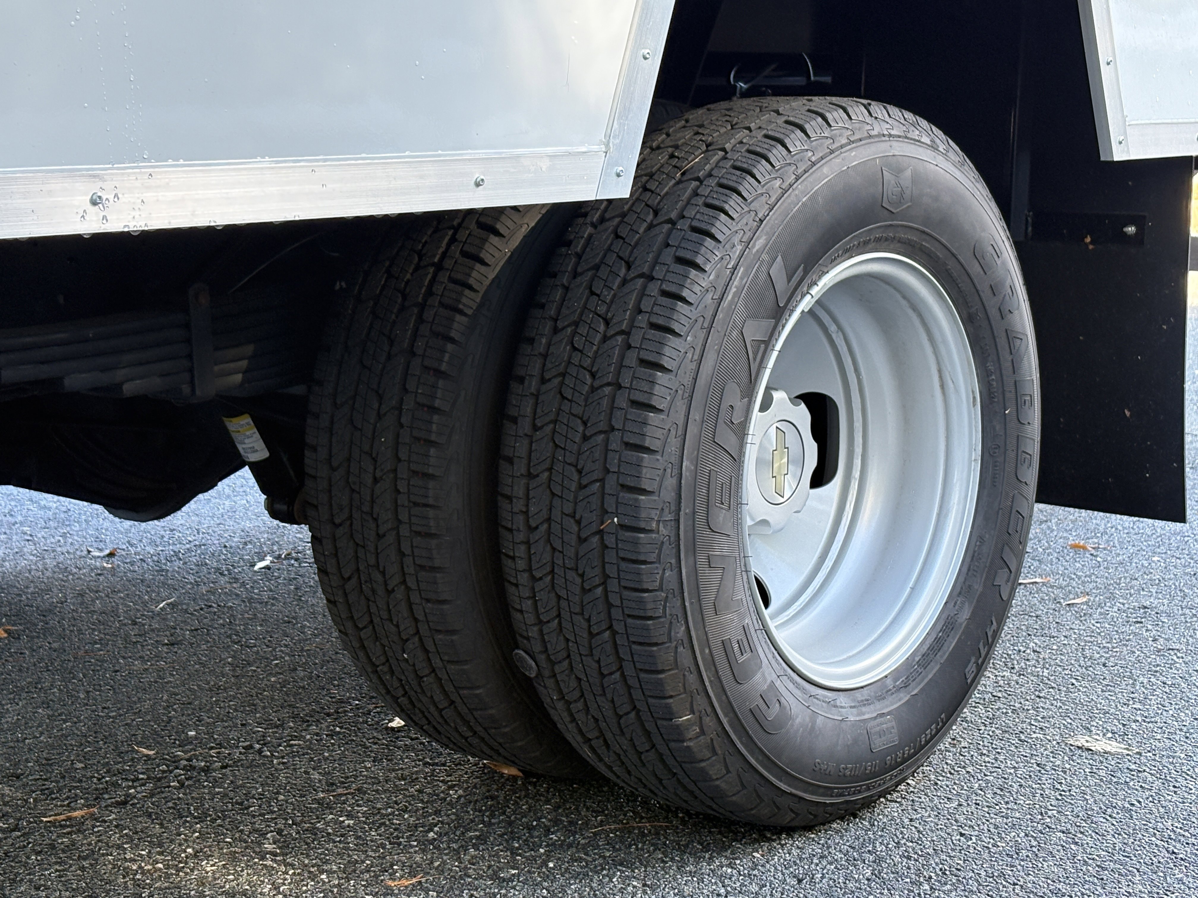 New 2025 Chevrolet Express 3500 w/ Power Convenience Package image 10