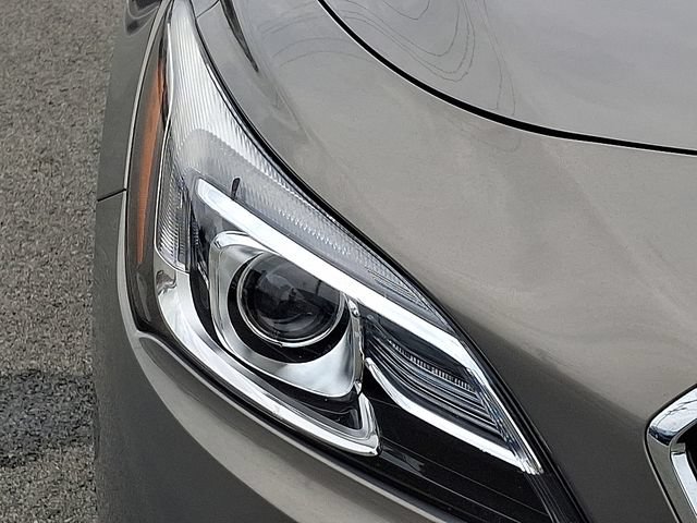 Used 2017 Buick LaCrosse Essence w/ Sun and Shade Package FWD image 27