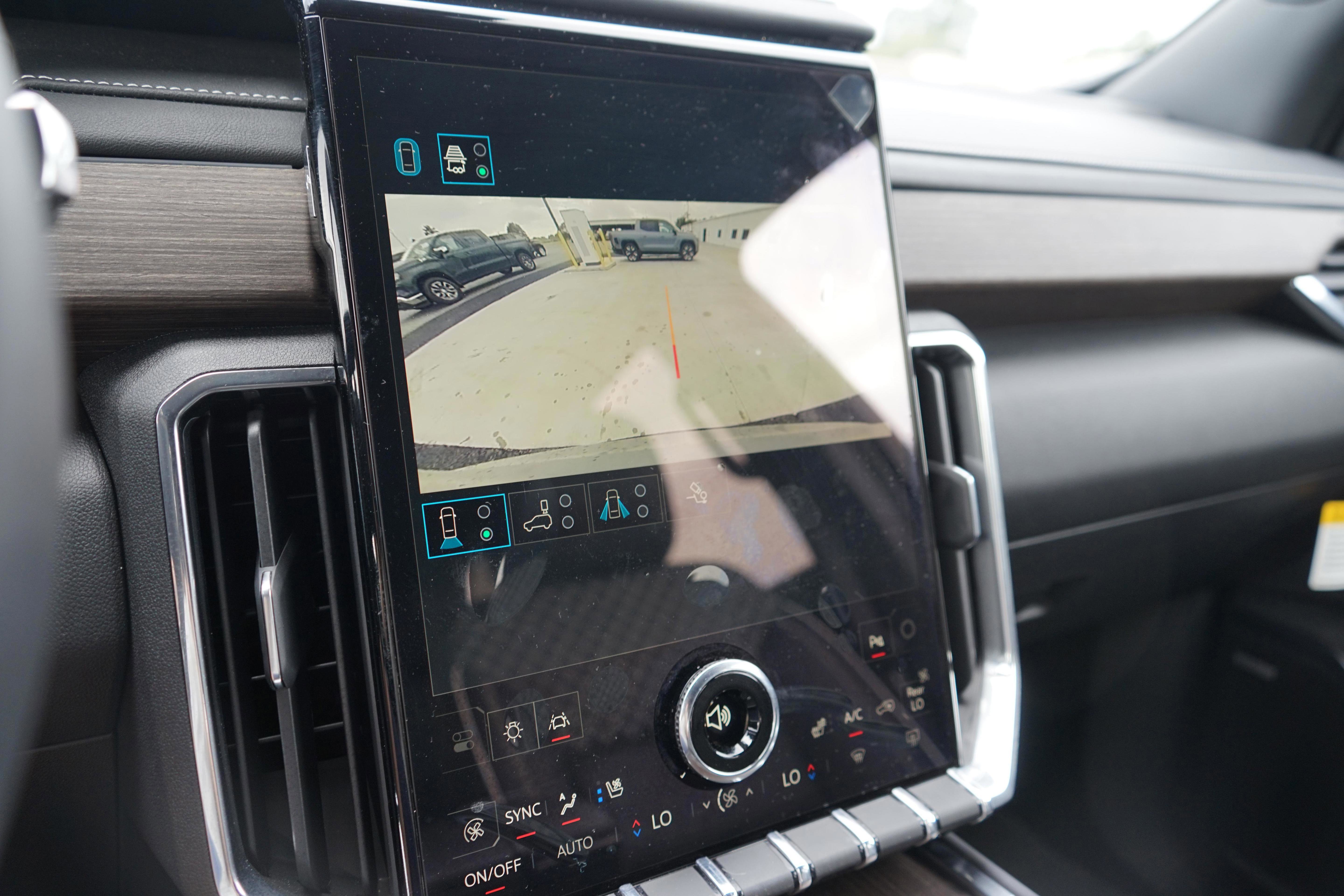 New 2025 GMC Acadia Denali w/ Super Cruise Package image 15