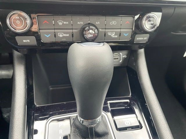 New 2026 Jeep Compass Latitude AWD/4WD image 16