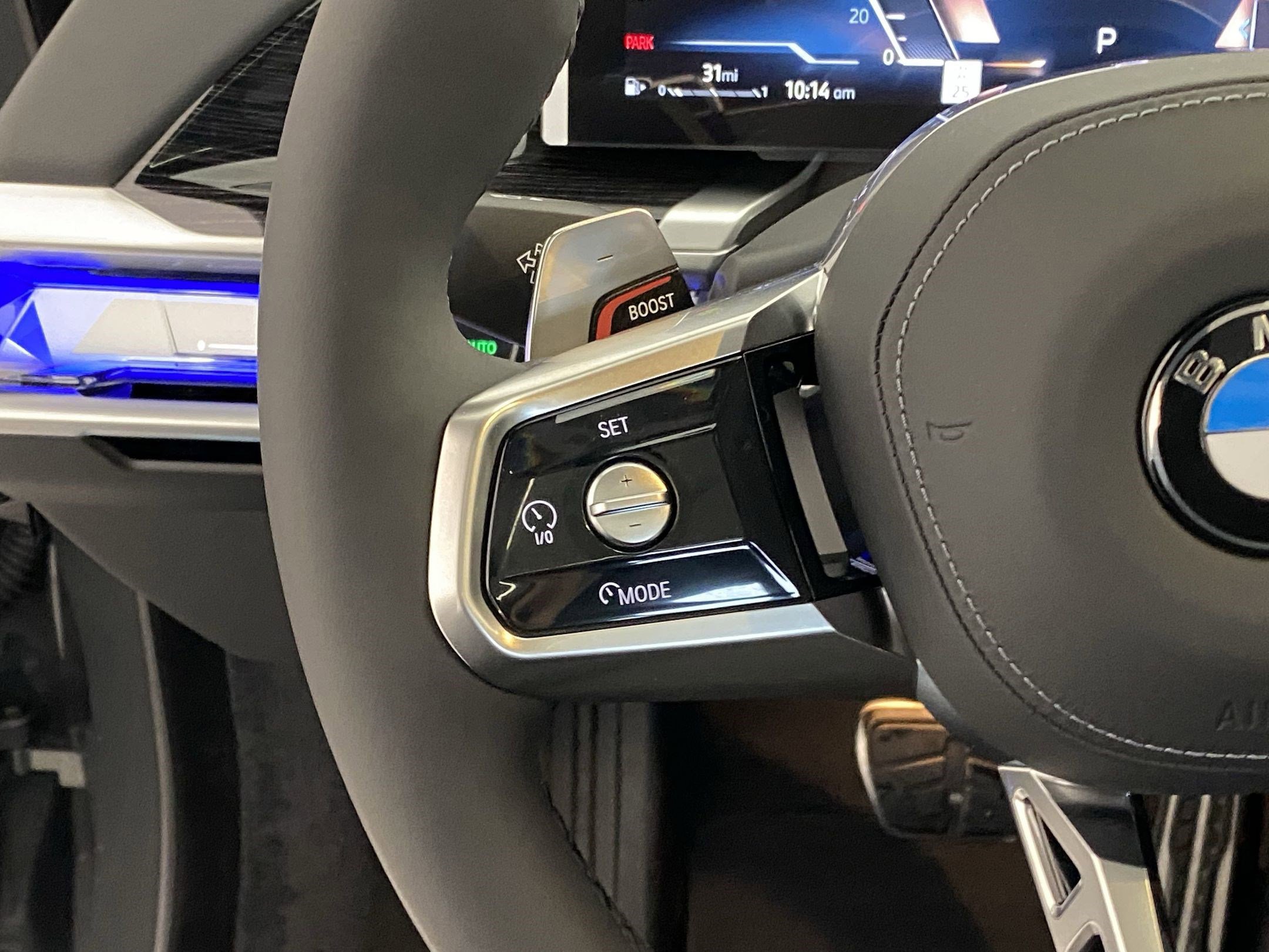 Used 2025 BMW 740i xDrive image 17