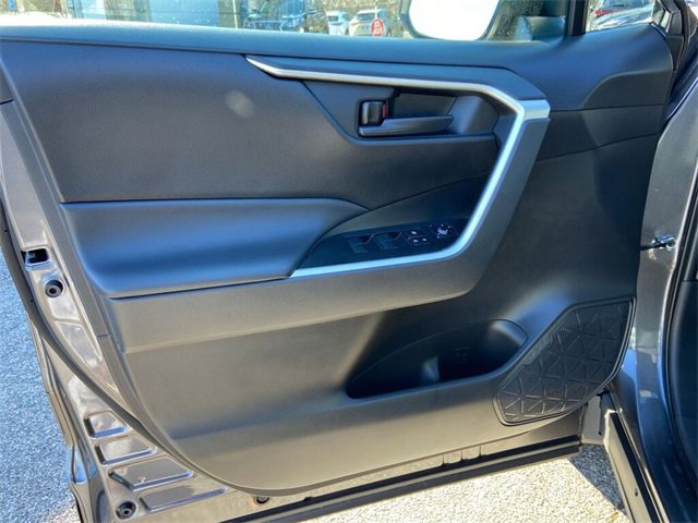 Used 2024 Toyota RAV4 LE image 23