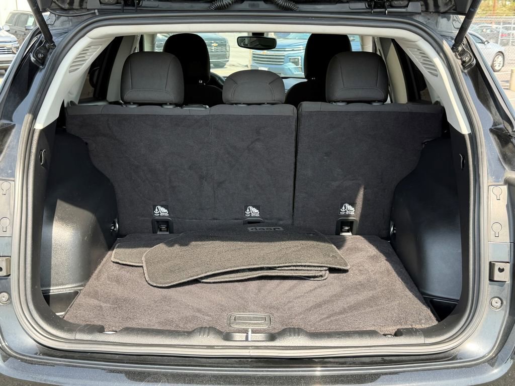 Used 2018 Jeep Compass Sport w/ Tech Group image 13