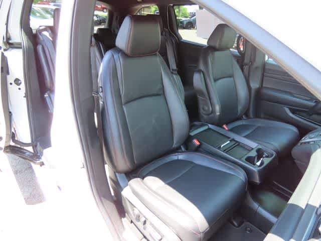 Used 2023 Honda Odyssey Sport image 18