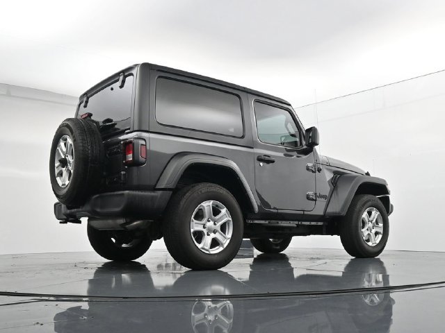 Used 2023 Jeep Wrangler Sport AWD/4WD image 36
