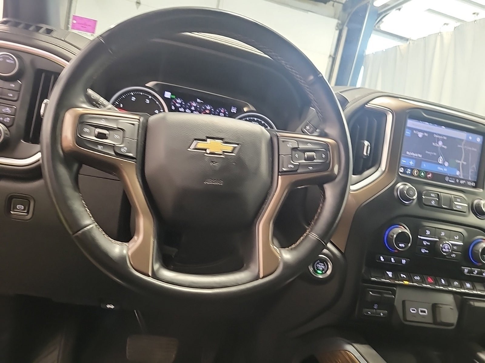 Used 2023 Chevrolet Silverado 2500 High Country AWD/4WD image 11