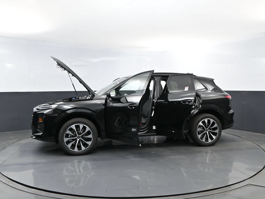 New 2026 Audi Q3 quattro 2.0T AWD/4WD image 33