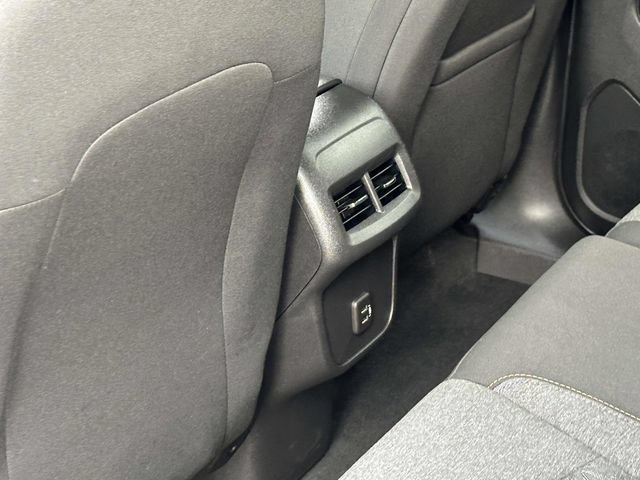 Used 2022 Chevrolet Equinox LT FWD image 17