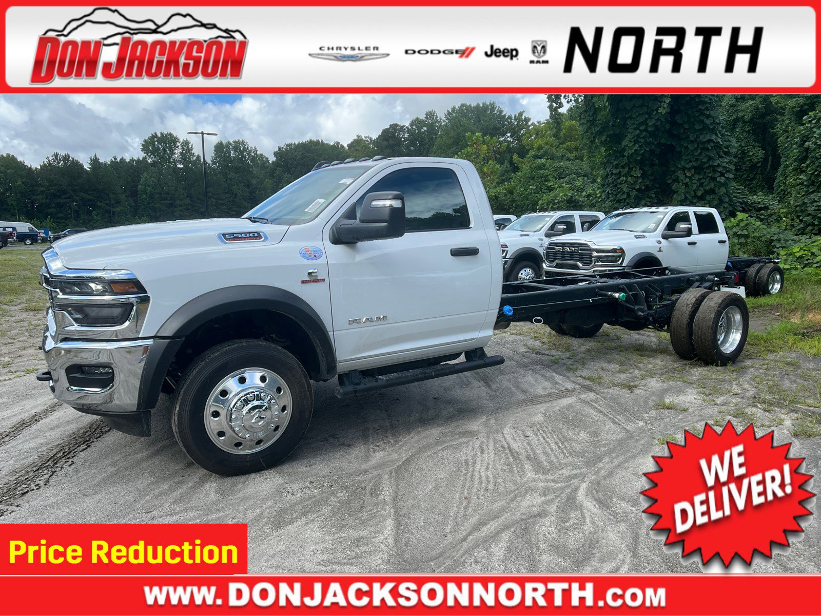 New 2025 RAM 5500 4x4 Regular Cab