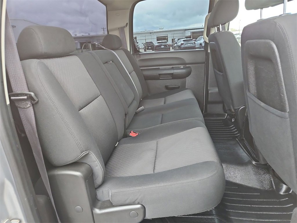 Used 2013 Chevrolet Silverado 1500 LT image 16