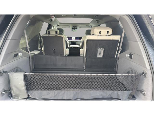 Used 2026 Cadillac Escalade IQL Sport 1 w/ LPO, Floor Liner Package AWD/4WD image 26