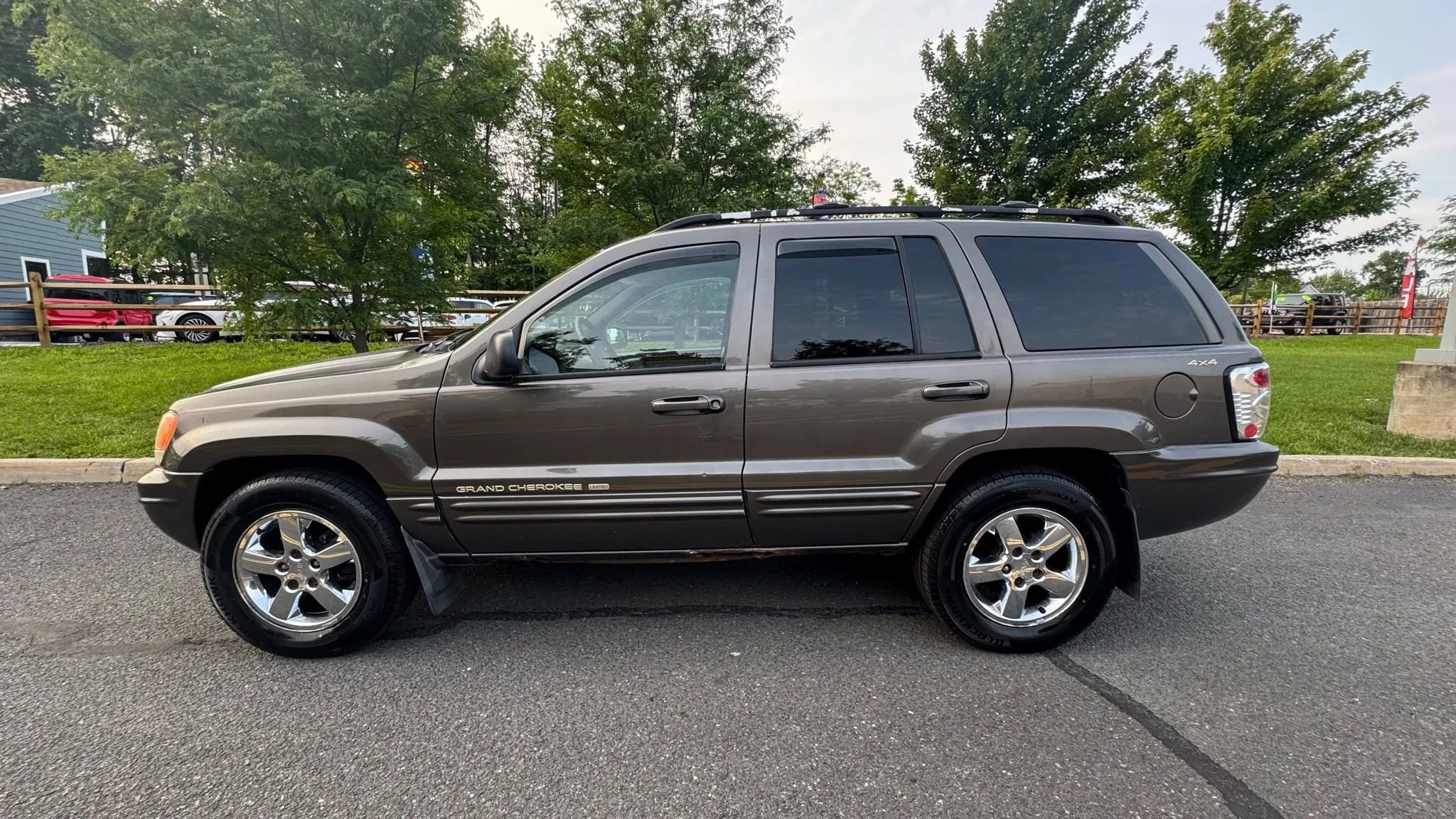 Used 1999 Jeep Grand Cherokee Limited image 3