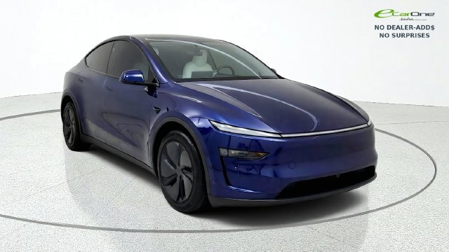 Used 2026 Tesla Model Y AWD image 1