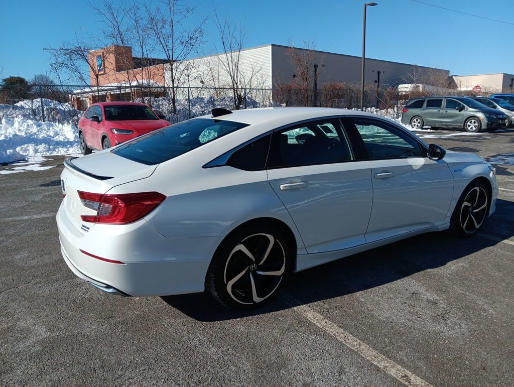 Used 2022 Honda Accord Sport image 3
