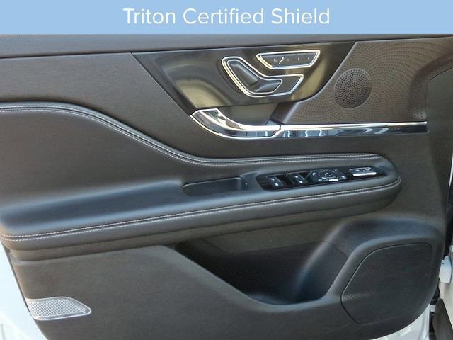 Used 2023 Lincoln Corsair Reserve image 15