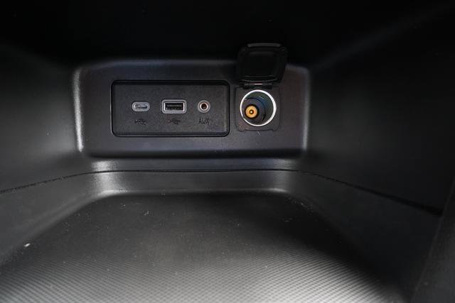 Used 2024 Chevrolet Equinox LT w/ LPO, Floor Liner Package image 22