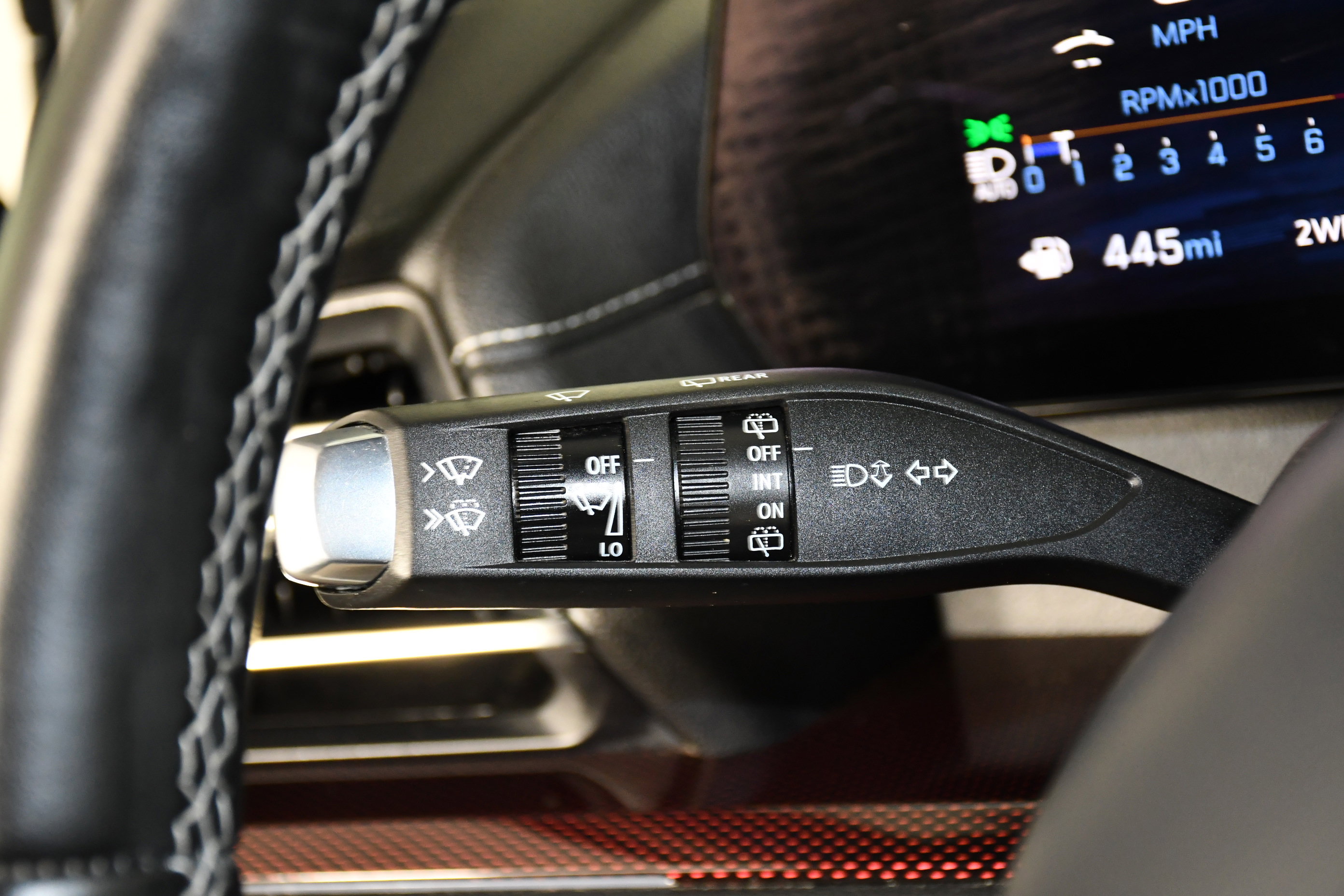 Used 2025 Chevrolet Traverse Z71 image 23