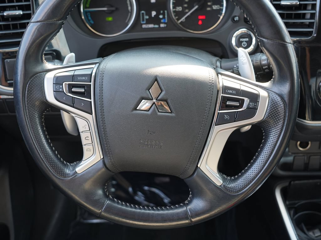 Used 2018 Mitsubishi Outlander GT AWD/4WD image 22
