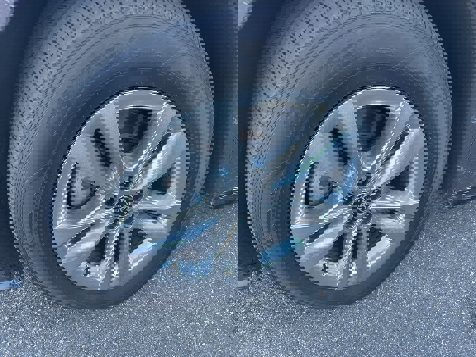 Used 2022 Toyota Sienna Limited image 13