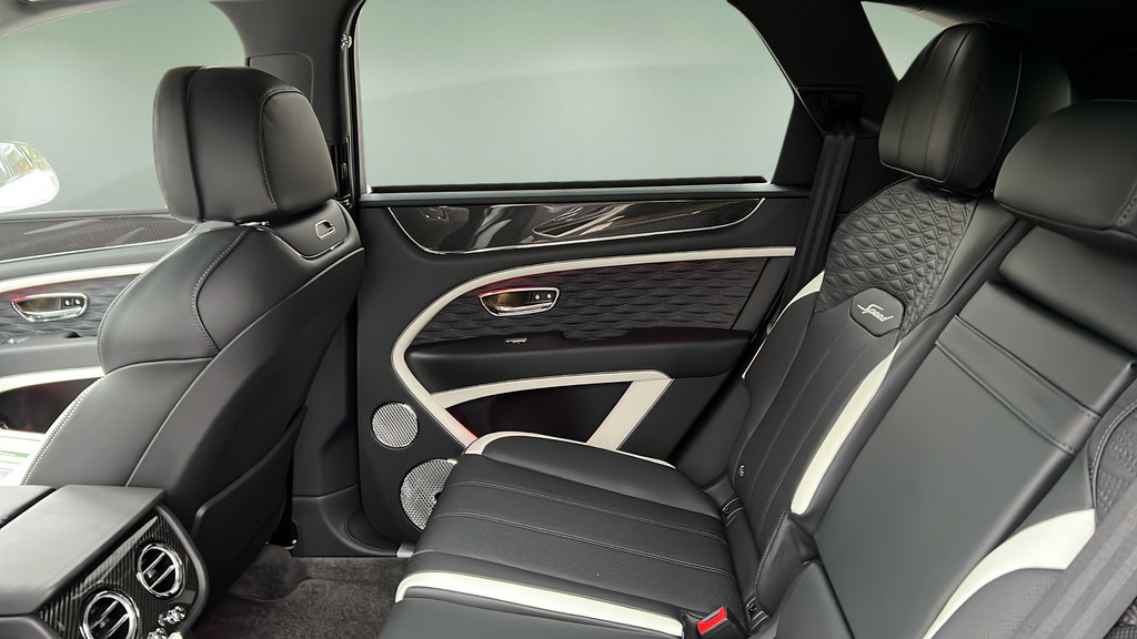 New 2026 Bentley Bentayga Speed AWD/4WD image 24