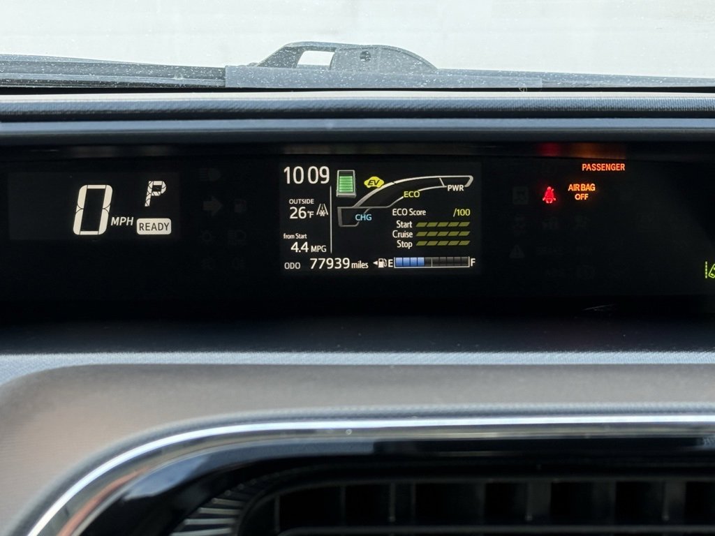 Used 2018 Toyota Prius C One image 28