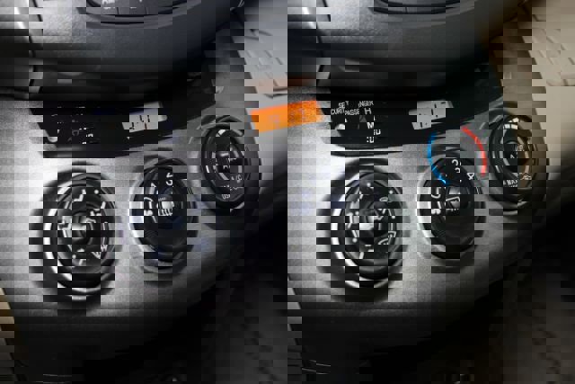 Used 2011 Toyota RAV4 LE w/ Upgrade Value Pkg image 16