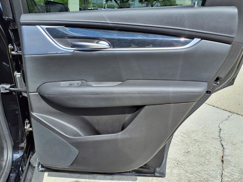 Certified 2025 Cadillac XT5 Premium Luxury AWD/4WD image 12