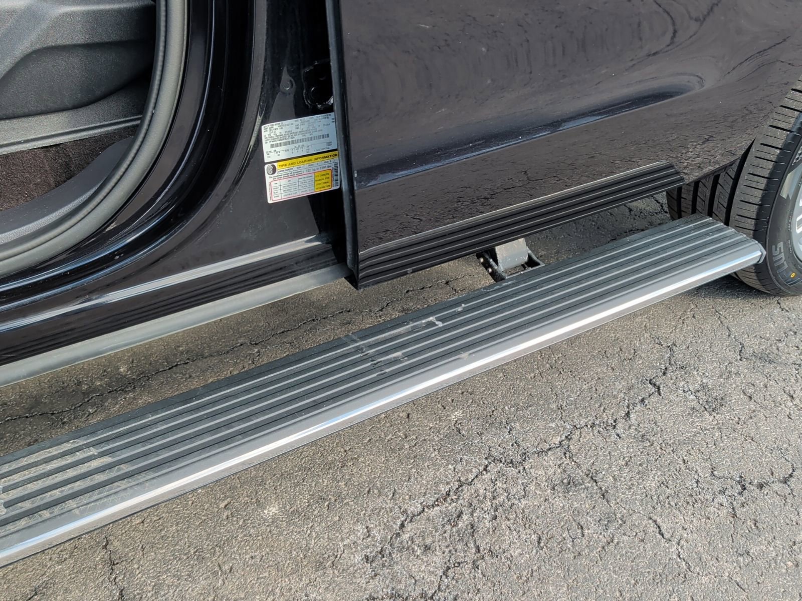 Used 2023 Ford Expedition Platinum image 15