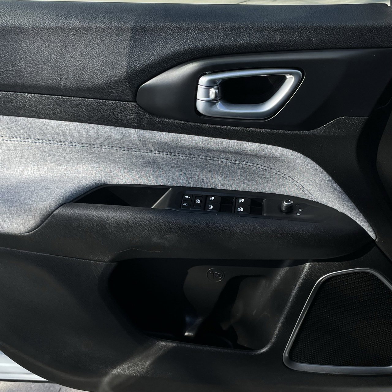 Used 2024 Jeep Compass Latitude image 22