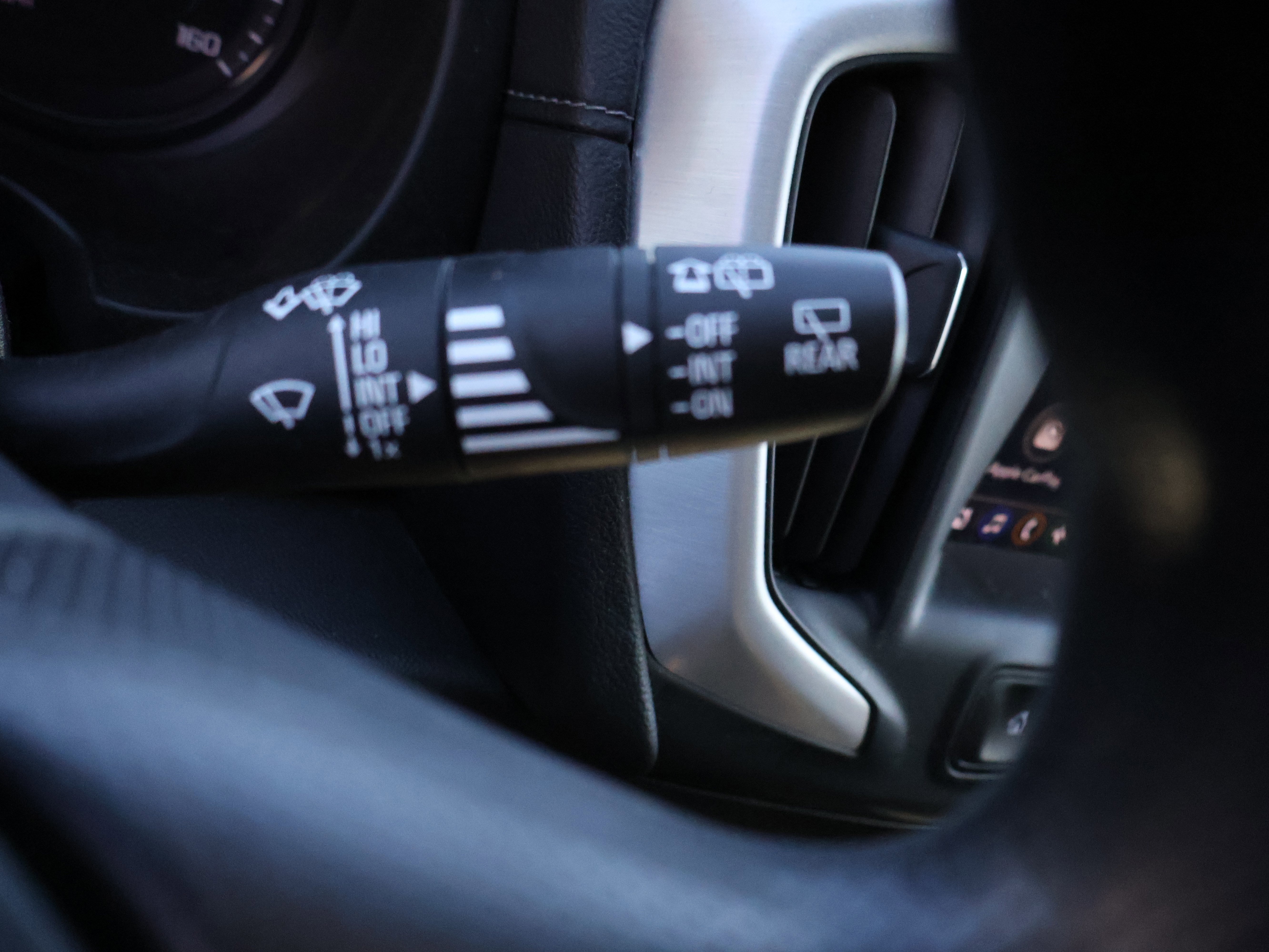 Used 2022 GMC Terrain SLE w/ Driver Convenience Package AWD/4WD image 34