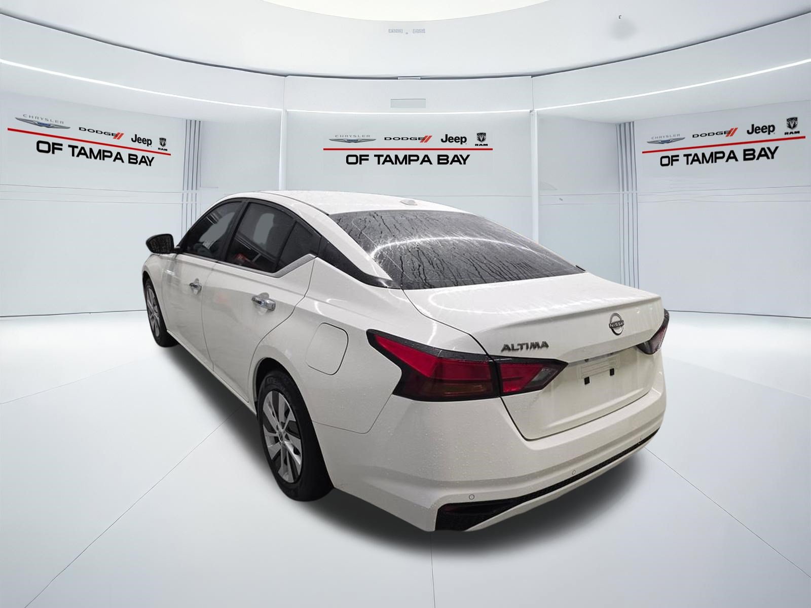 Used 2025 Nissan Altima 2.5 S FWD image 4