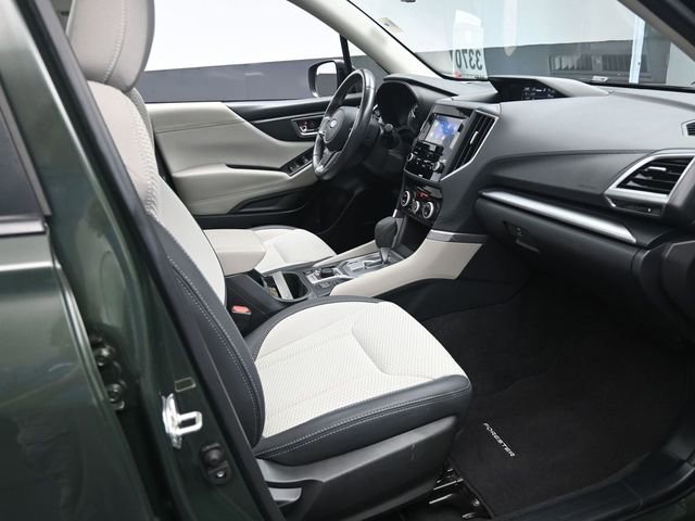 Used 2023 Subaru Forester Premium image 29