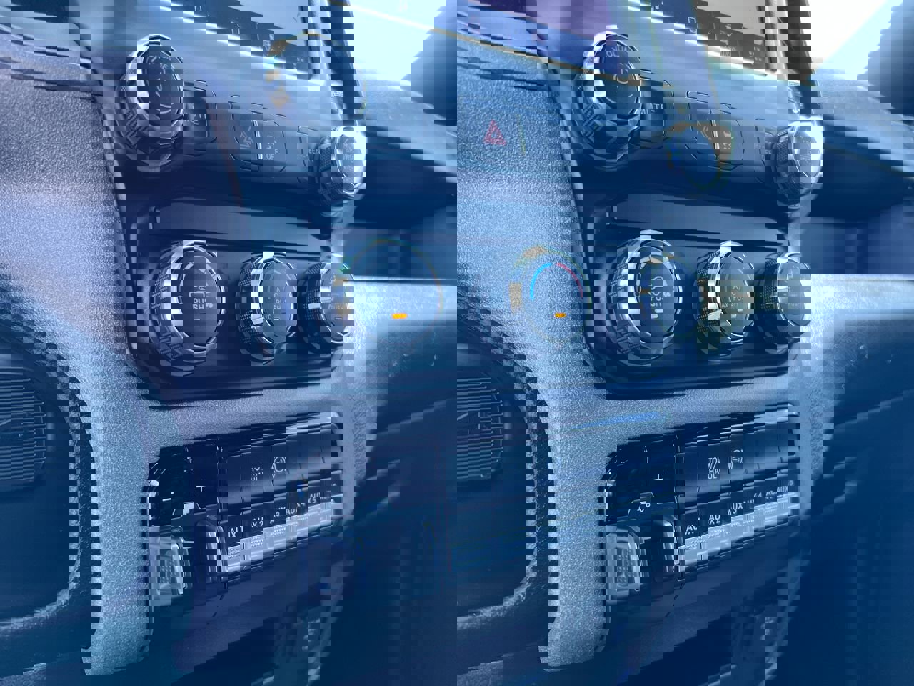 Used 2024 RAM 2500 Tradesman w/ Chrome Appearance Group image 24