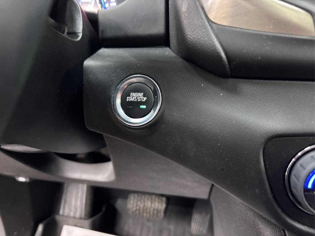 Used 2023 GMC Terrain Denali w/ Black Diamond Edition image 31