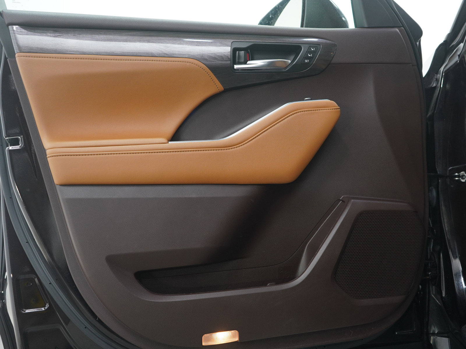 Used 2022 Toyota Highlander Platinum image 22