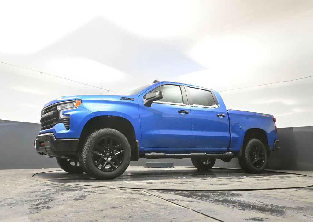 Used 2025 Chevrolet Silverado 1500 LT Trail Boss w/ LPO, Dark Essentials Package image 52