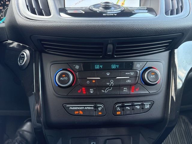 Used 2019 Ford Escape Titanium image 22